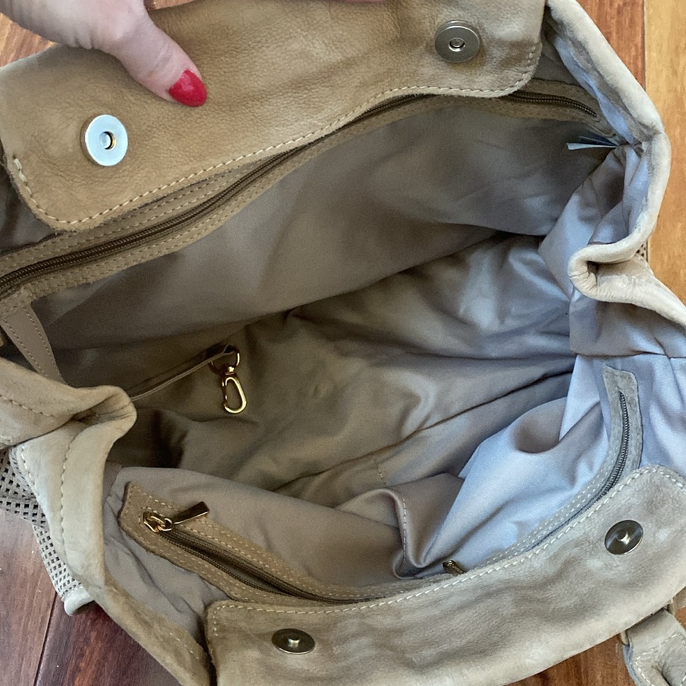 Longchamp suede Cream Shoulder Bag - Picture 7 of 7